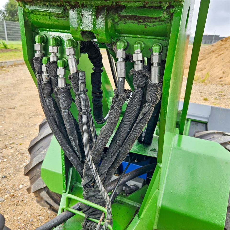 Wheel loader Striegel 300 DYA 37PS