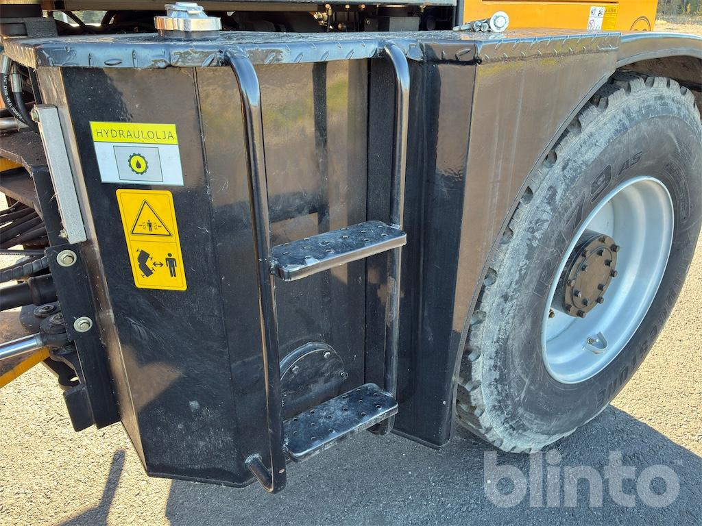 Wheel loader Swekip 2050 inklusive långgafflar och planeringsskopa