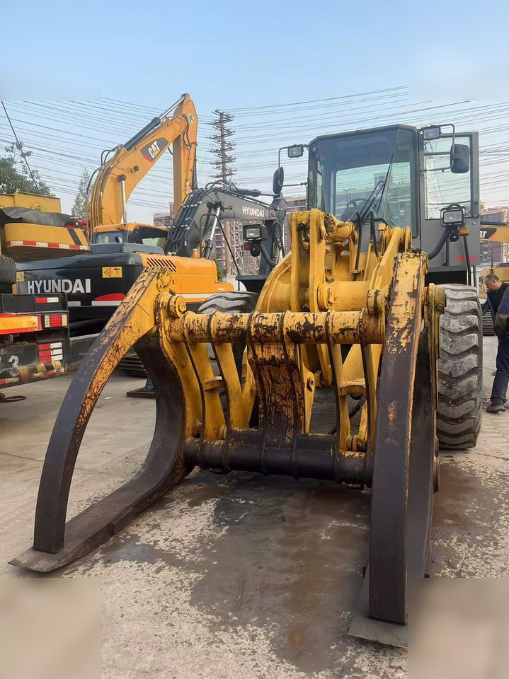 Wheel loader TCM L27