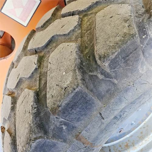 Wheel loader Terex TL100