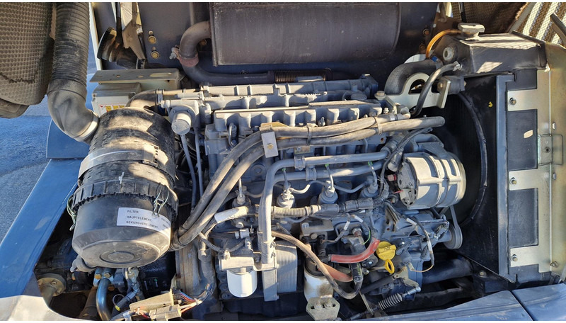 Wheel loader Terex TL80 4X4 + tools