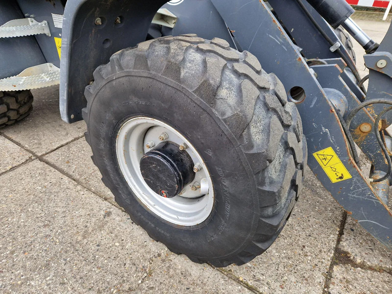Wheel loader Terex TL80 met 1704 uur