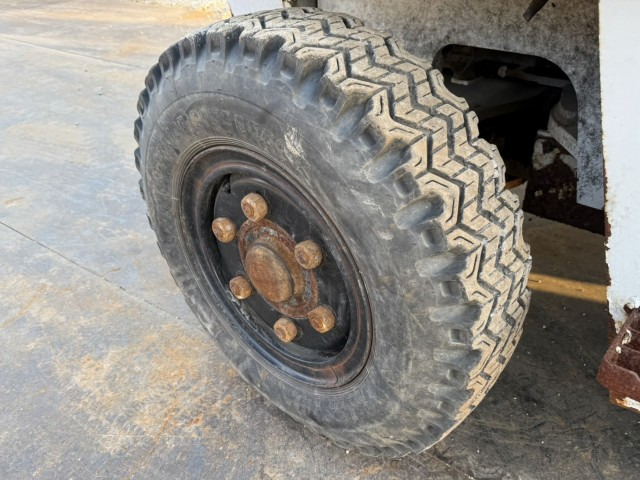 Wheel loader UNICARRIERS SD25-2