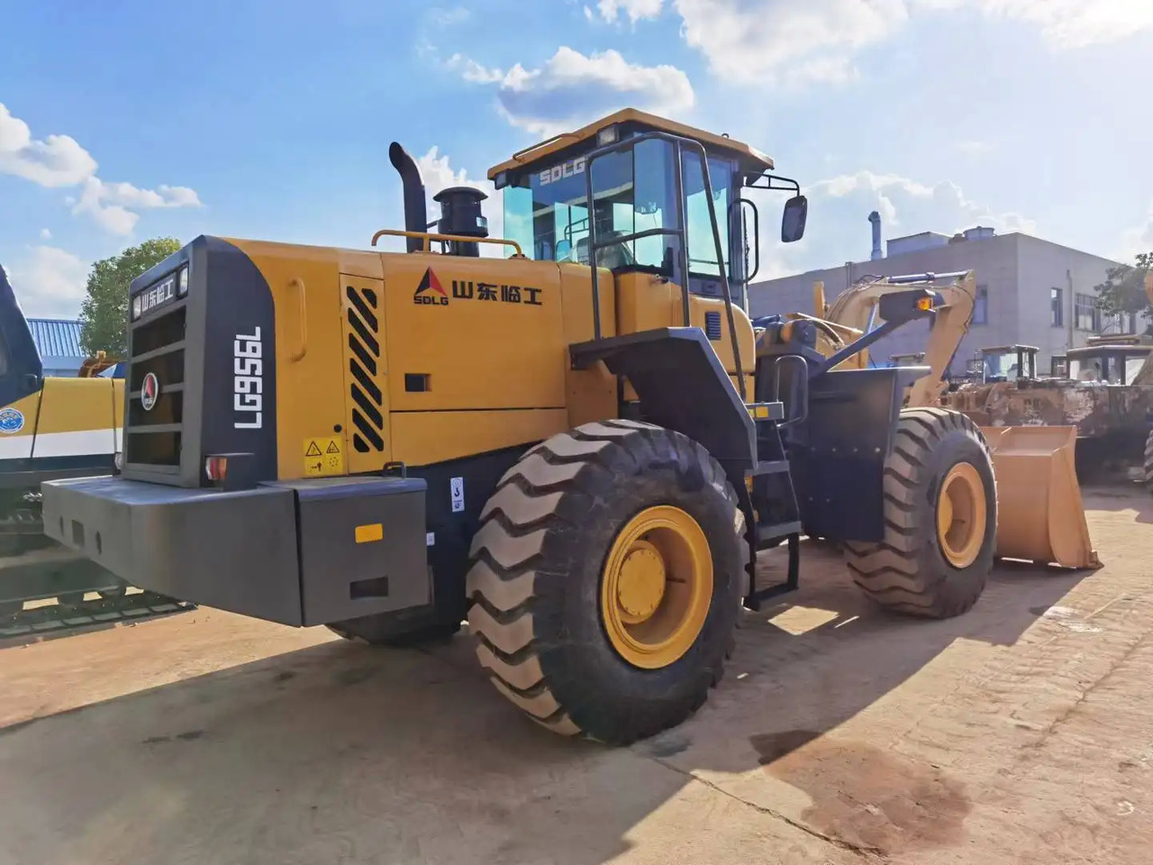 Wheel loader Used SDLlG Wheel loader 936 956 on sale with good running condition
