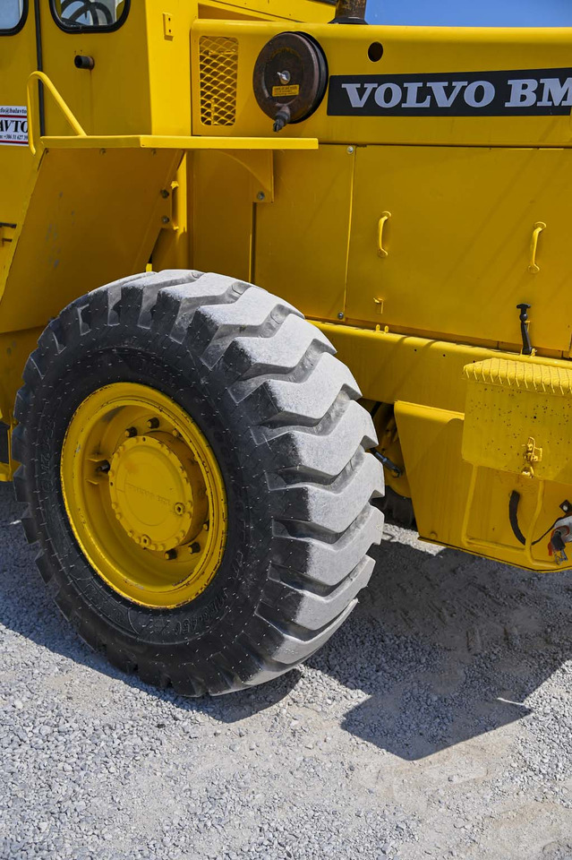 Wheel loader VOLVO BM4300