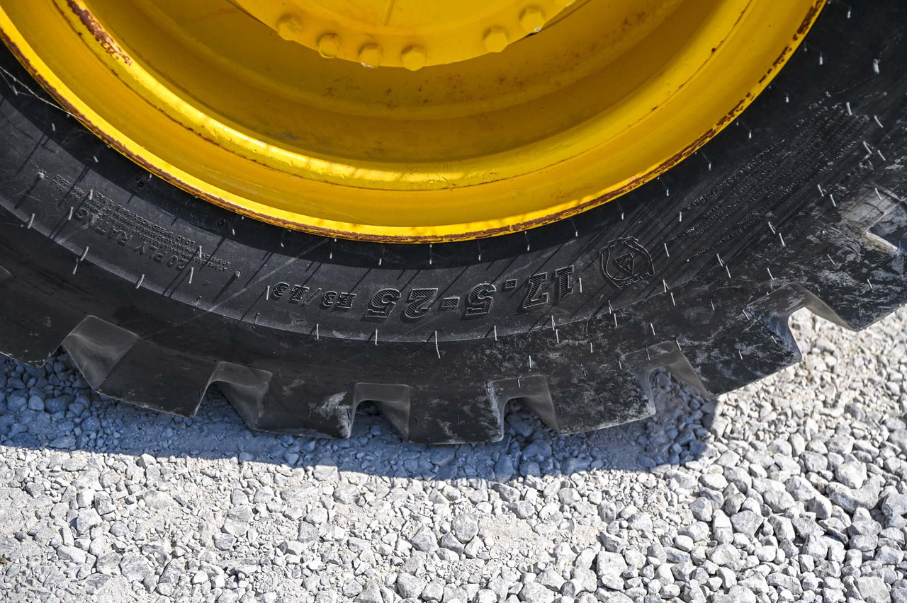 Wheel loader VOLVO BM4300