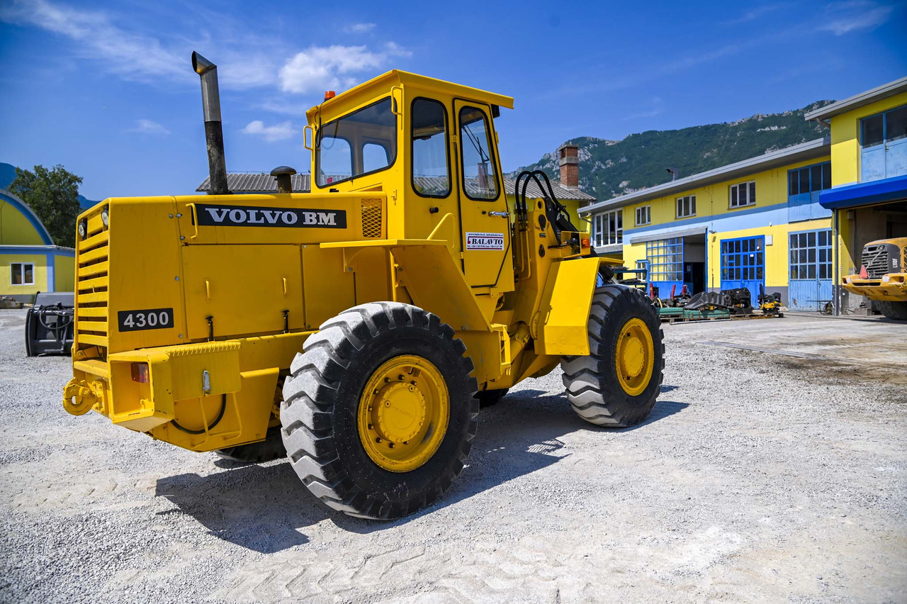 Wheel loader VOLVO BM4300