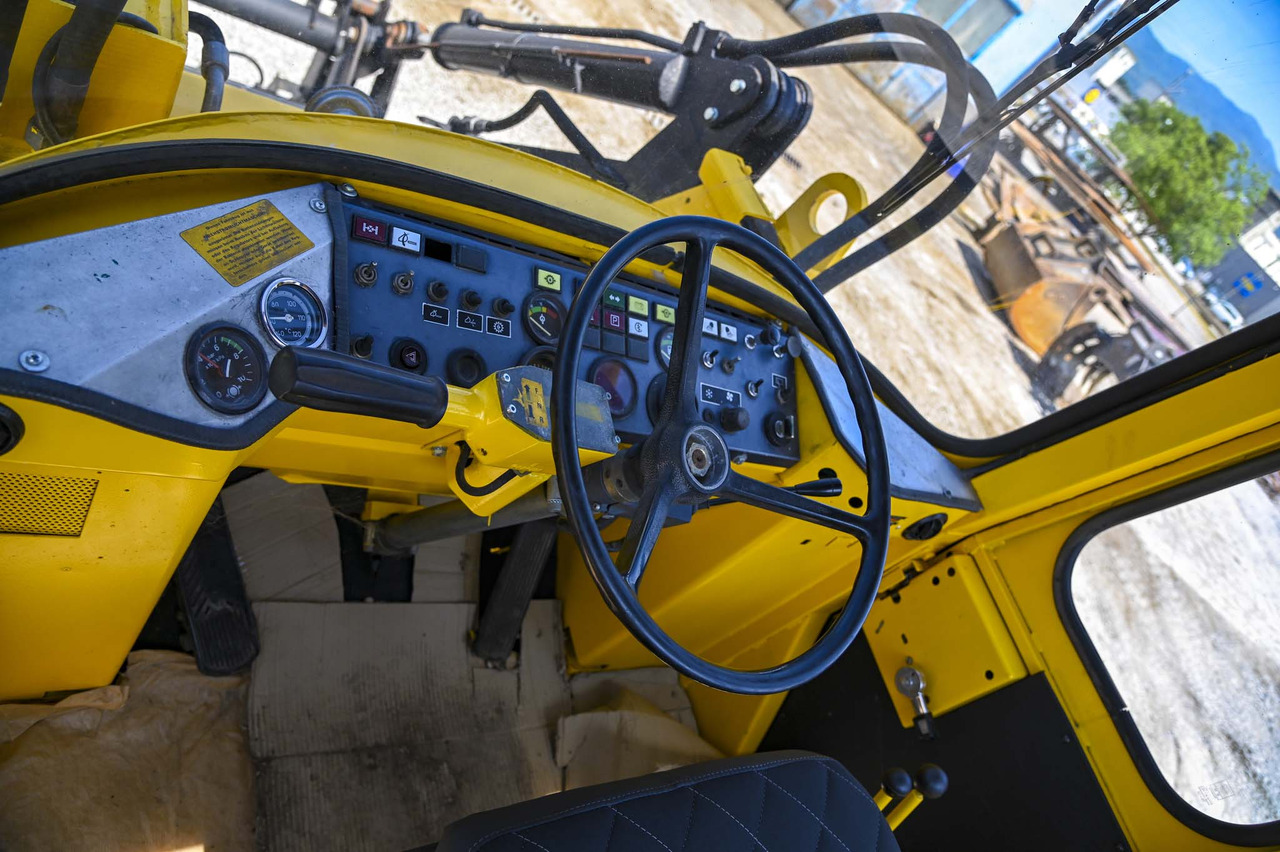 Wheel loader VOLVO BM4300