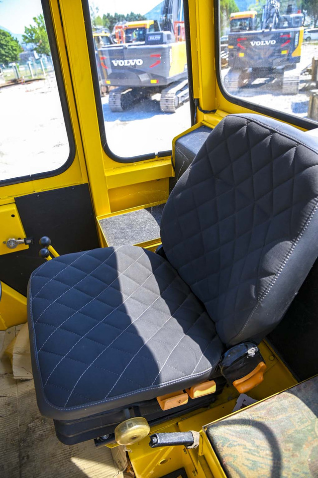 Wheel loader VOLVO BM4300