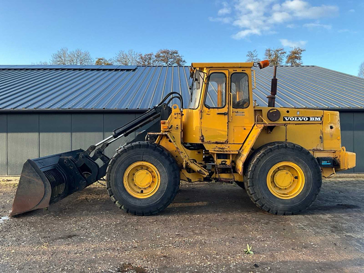 Wheel loader VOLVO BM 4300B SHOVEL