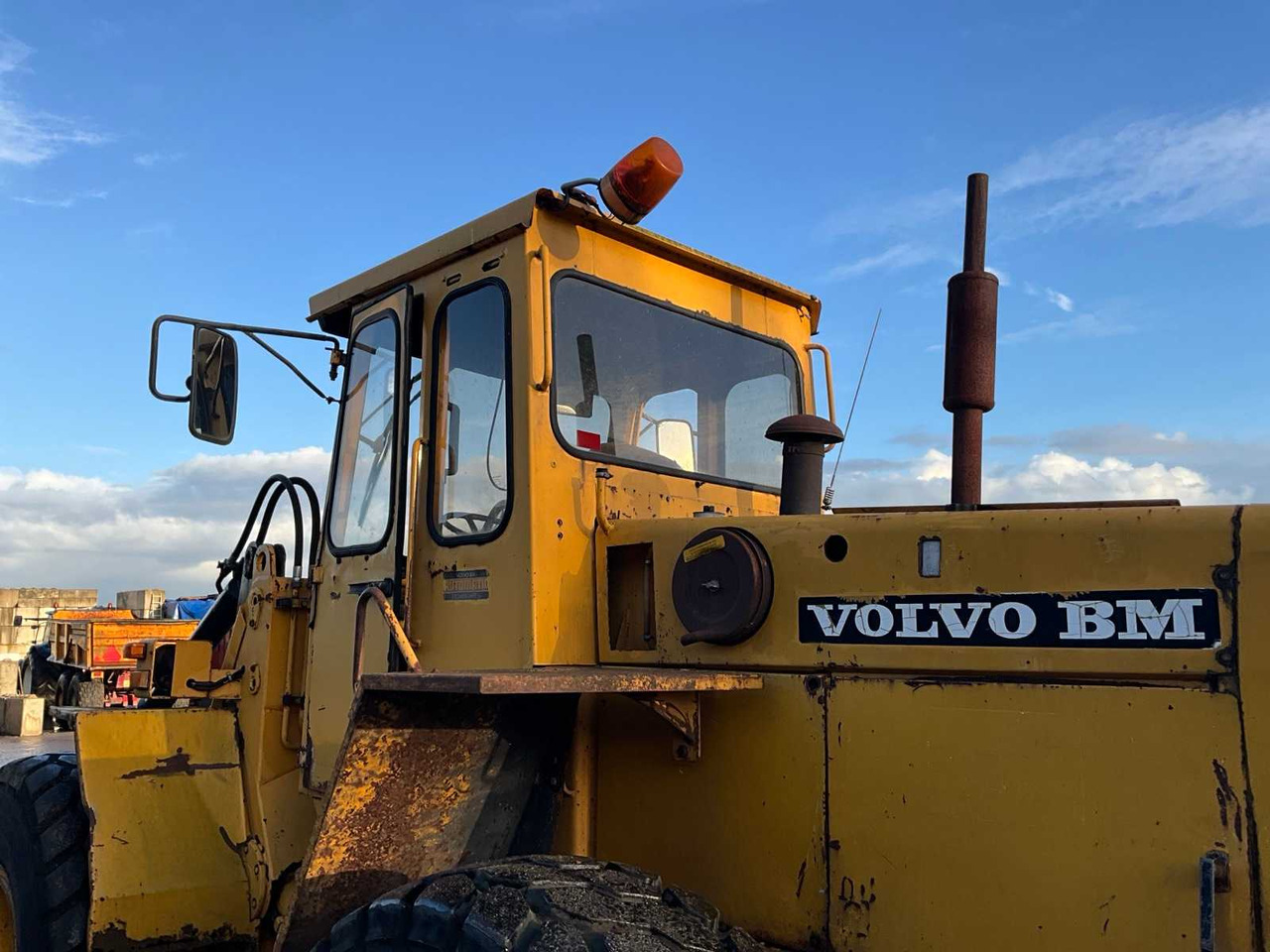 Wheel loader VOLVO BM 4300B SHOVEL