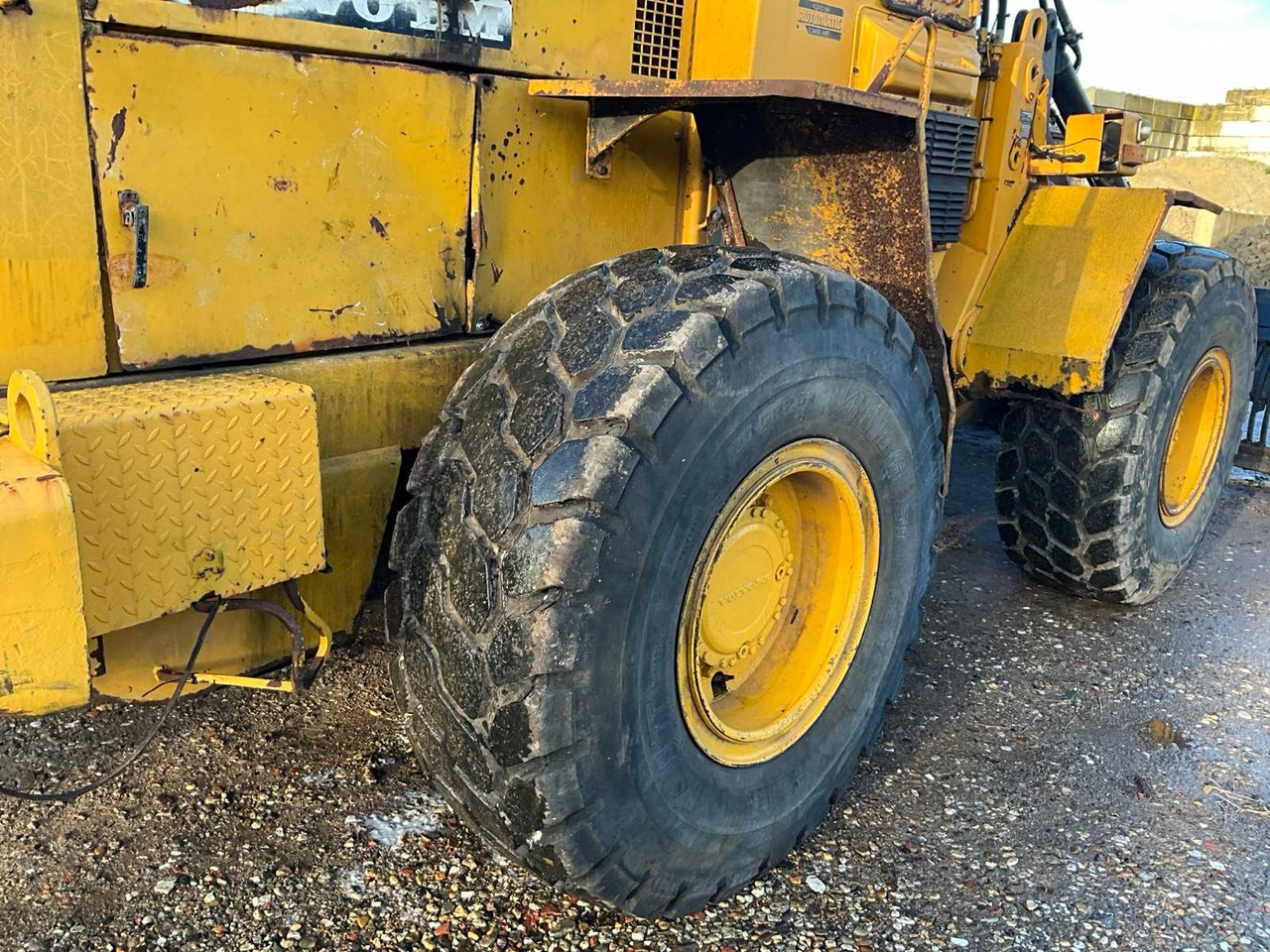 Wheel loader VOLVO BM 4300B SHOVEL