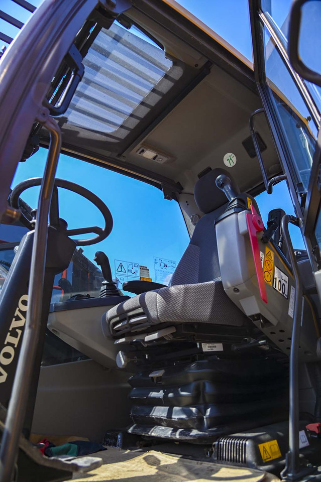 Wheel loader VOLVO EWR150E