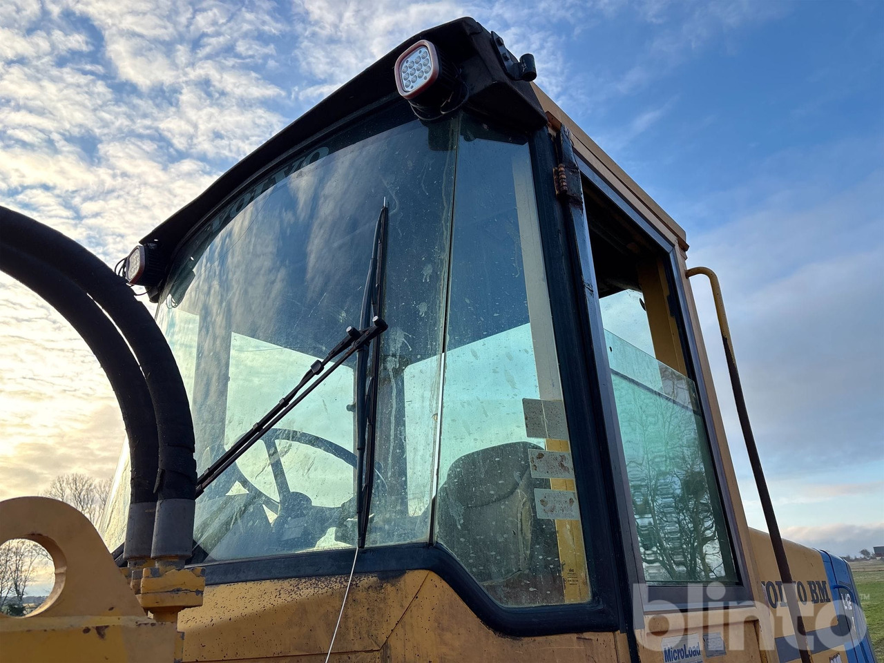 Wheel loader VOLVO L120B