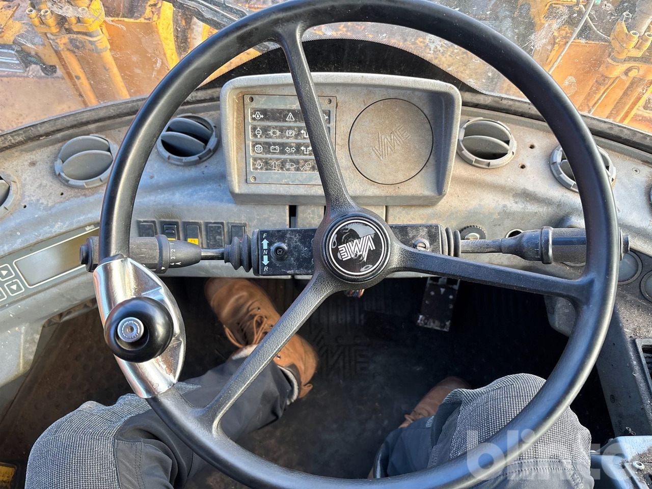 Wheel loader VOLVO L120B