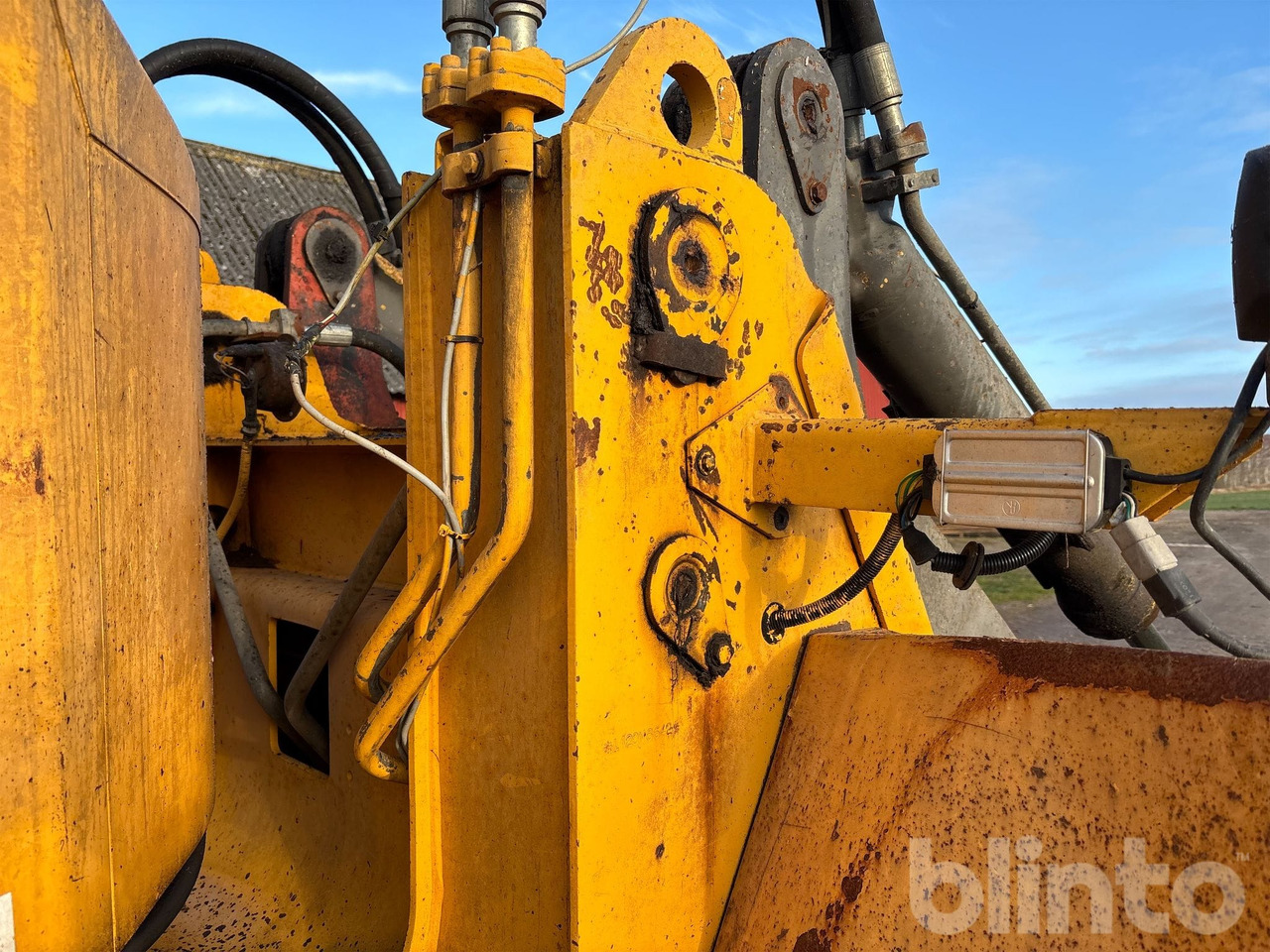 Wheel loader VOLVO L120B