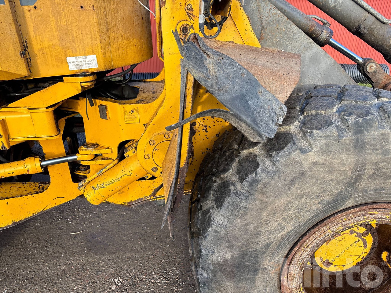 Wheel loader VOLVO L120B