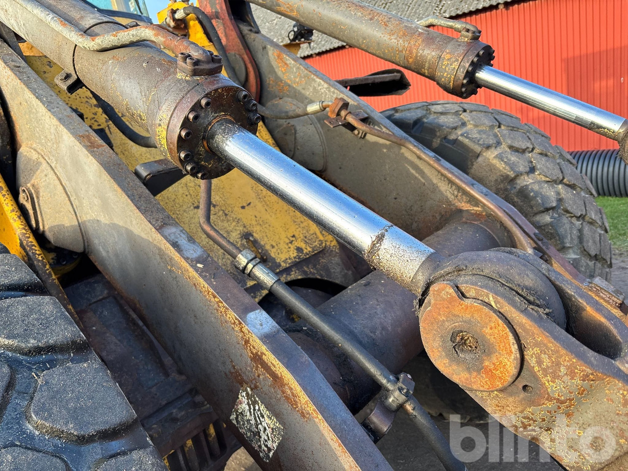 Wheel loader VOLVO L120B