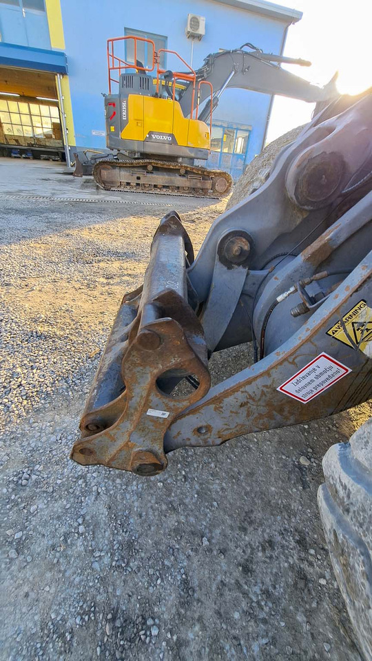 Wheel loader VOLVO L120E