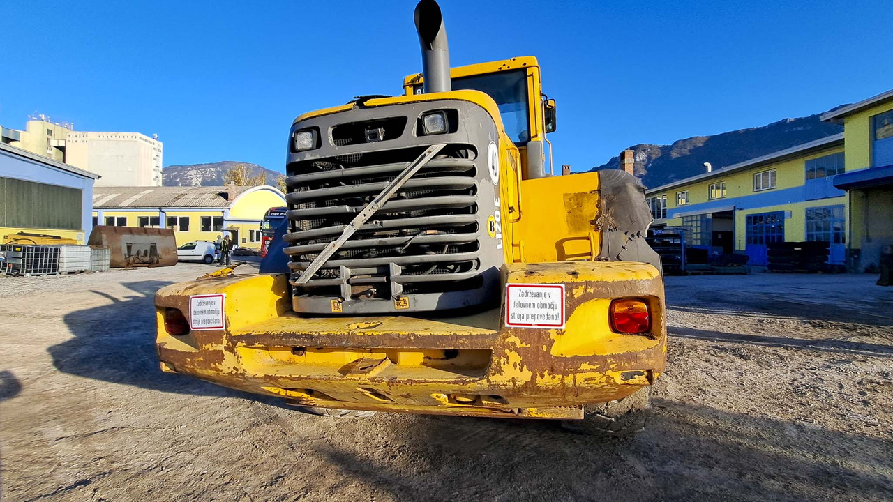 Wheel loader VOLVO L120E