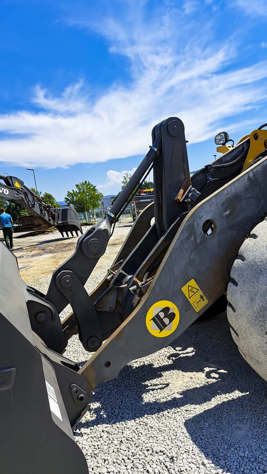 Wheel loader VOLVO L120H