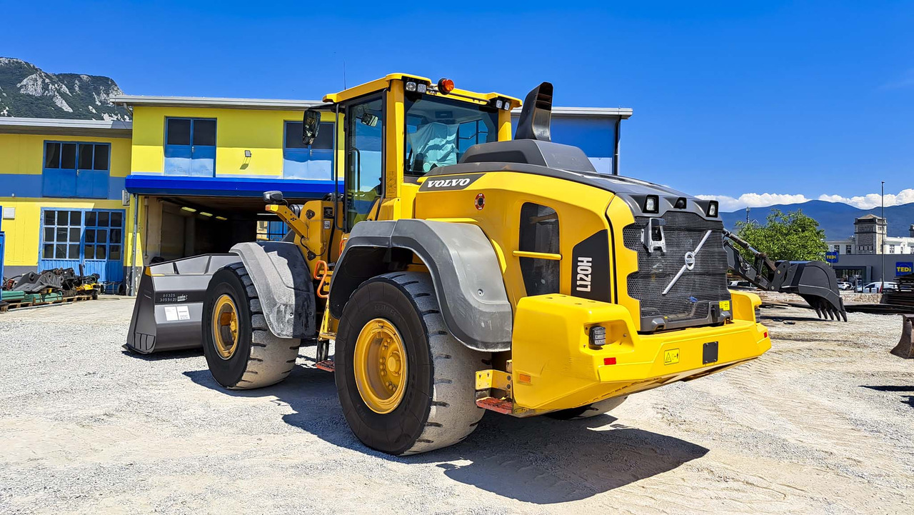 Wheel loader VOLVO L120H