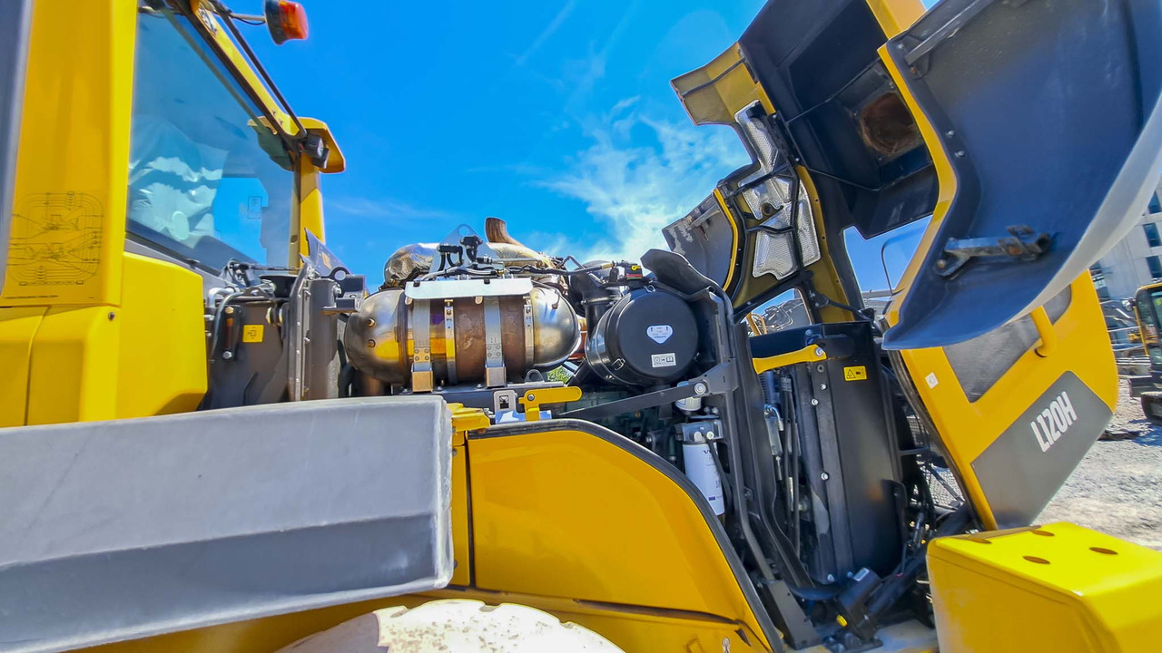 Wheel loader VOLVO L120H