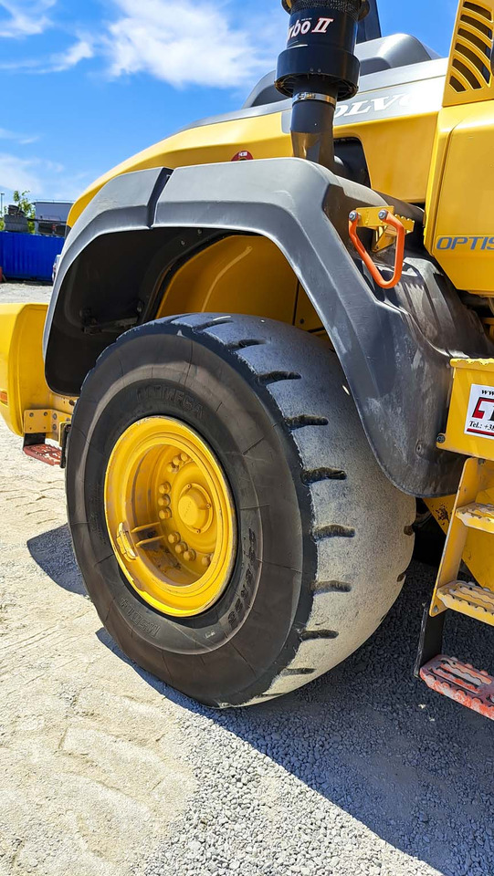Wheel loader VOLVO L120H
