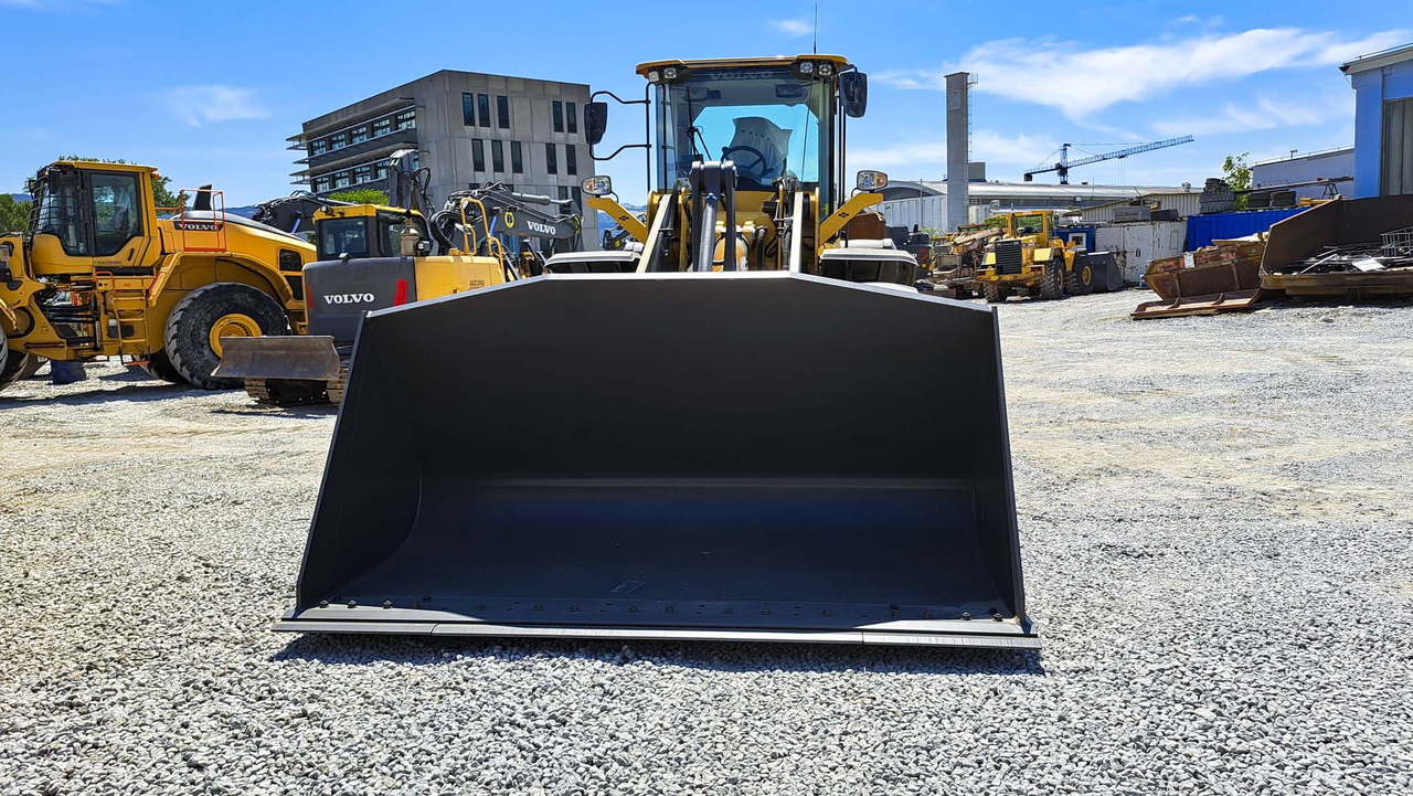 Wheel loader VOLVO L120H