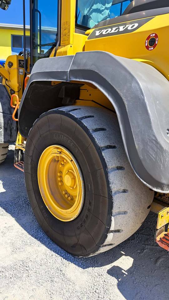 Wheel loader VOLVO L120H