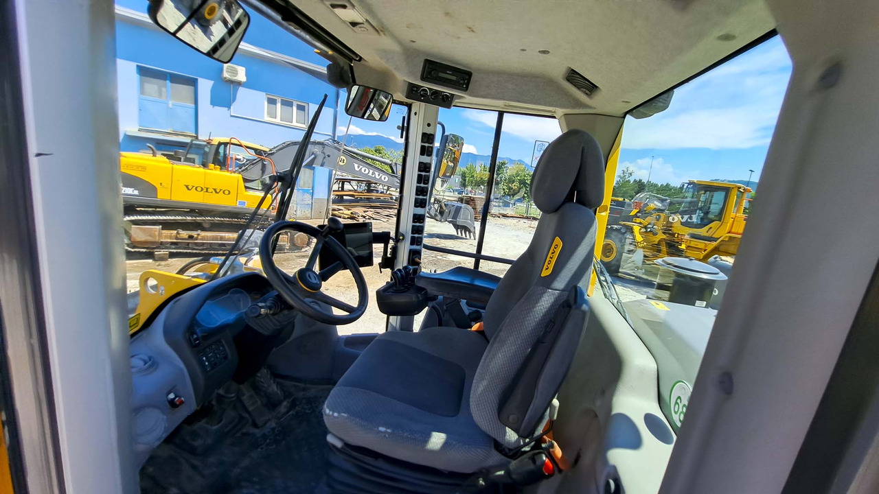 Wheel loader VOLVO L120H