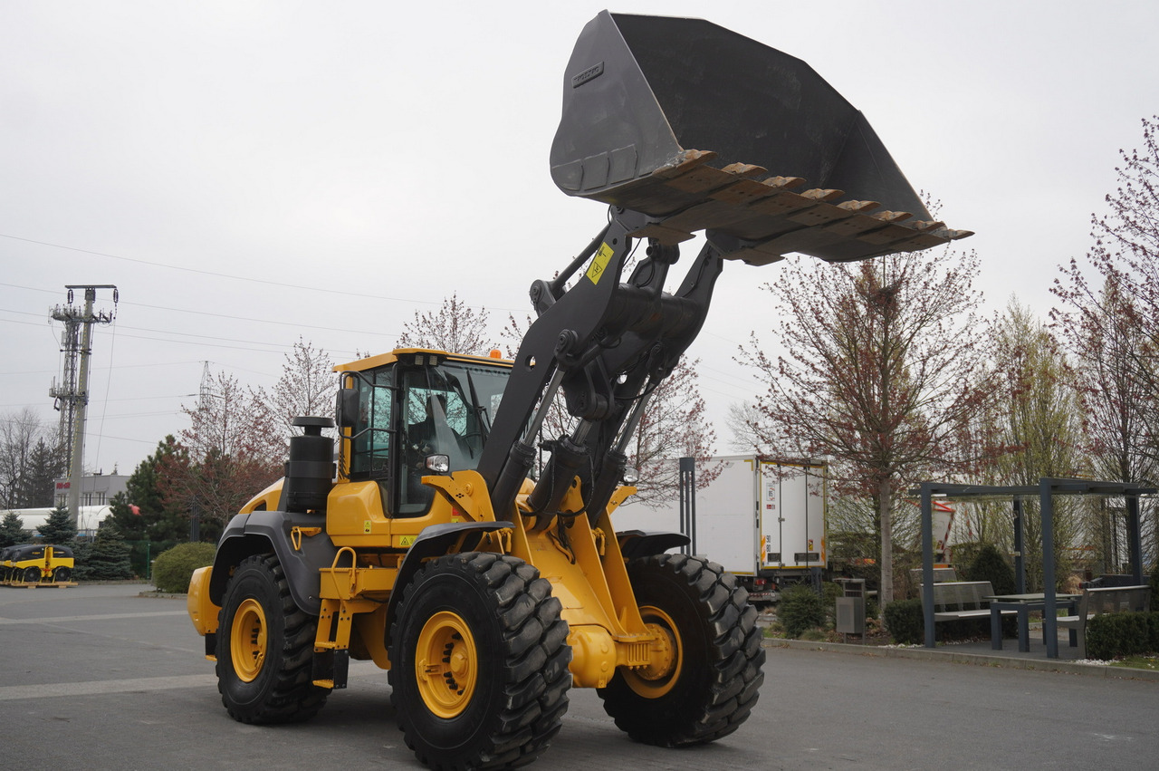 Wheel loader VOLVO L120H