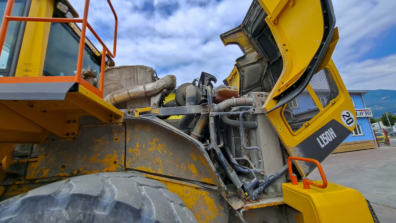 Wheel loader VOLVO L150H