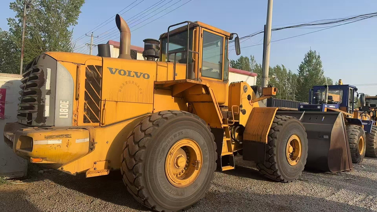 Wheel loader VOLVO L180E