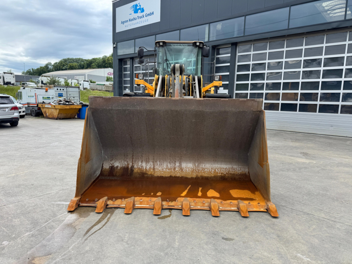 Wheel loader VOLVO L180G