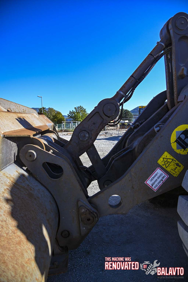 Wheel loader VOLVO L180H