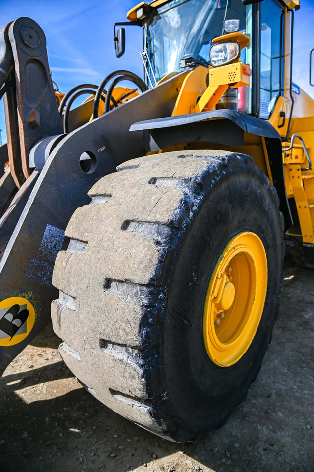 Wheel loader VOLVO L180H