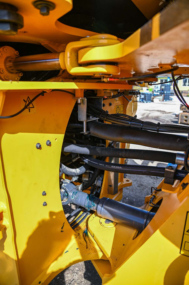 Wheel loader VOLVO L180H