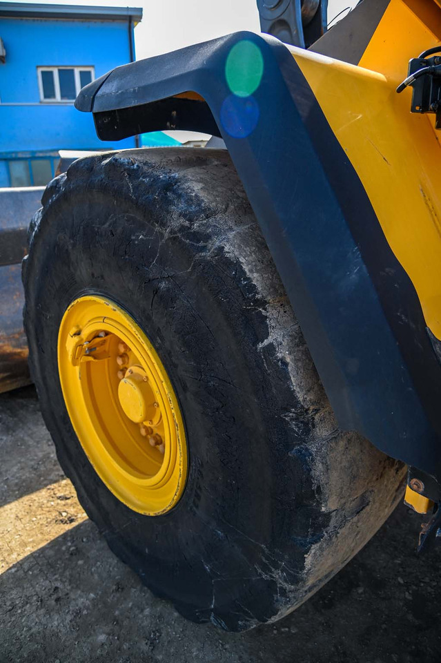 Wheel loader VOLVO L180H