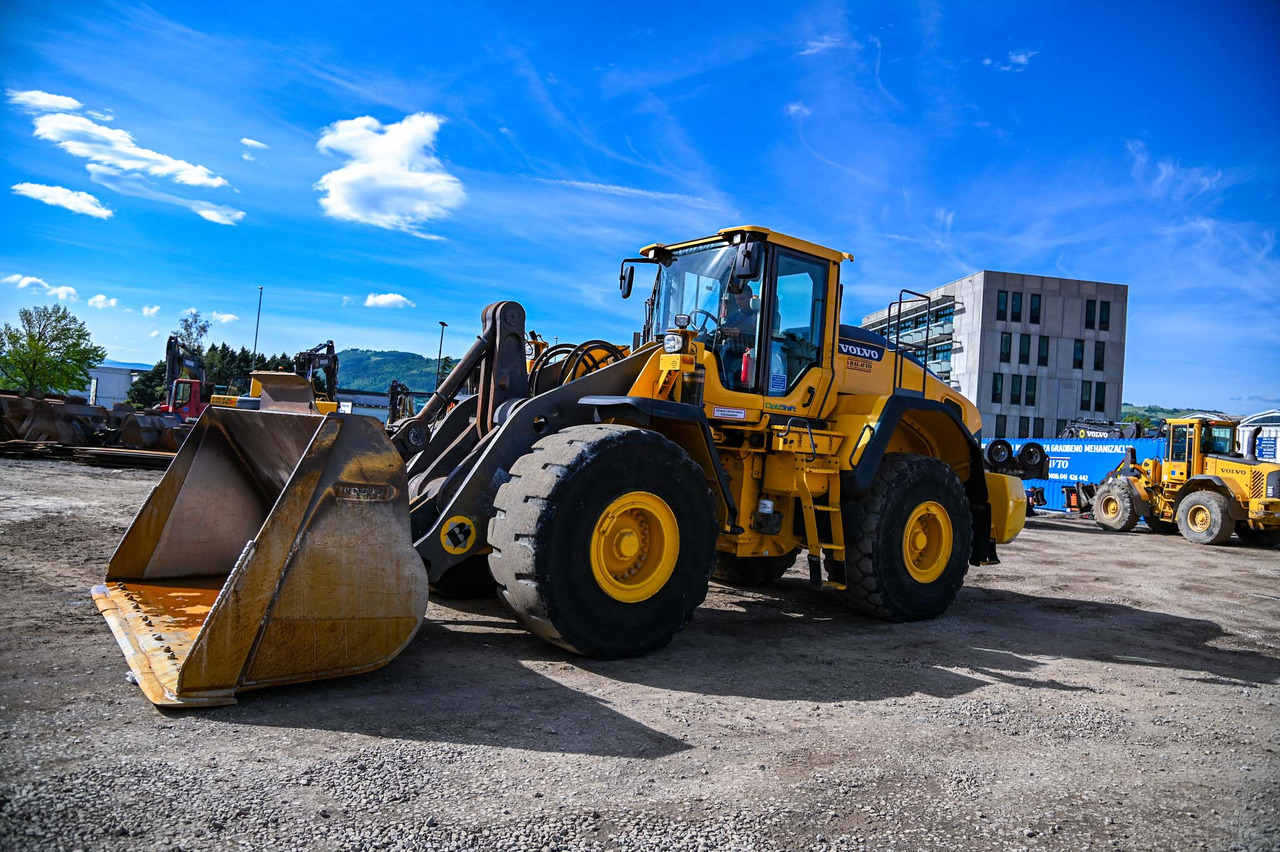 Wheel loader VOLVO L180H