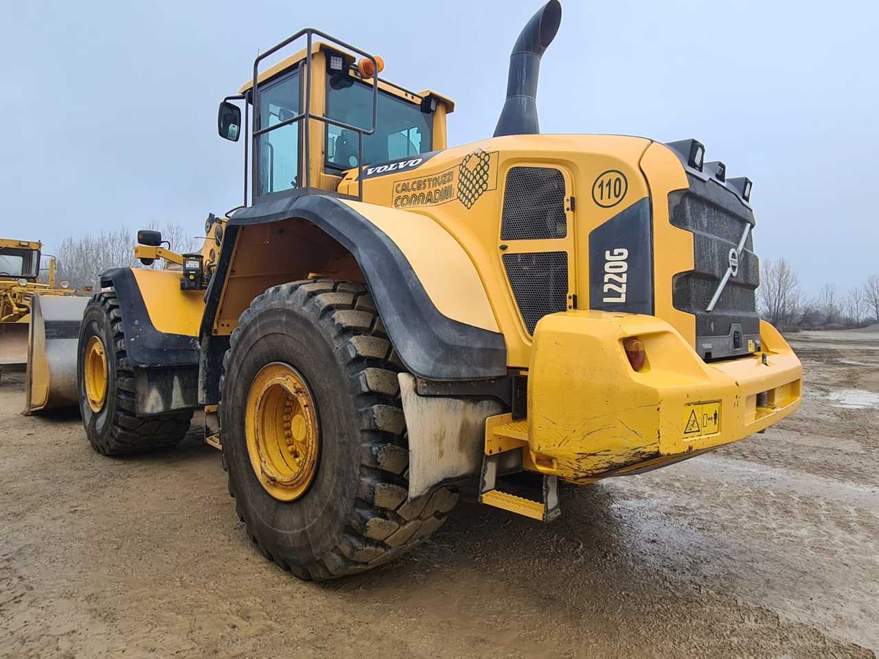 Wheel loader VOLVO L220G