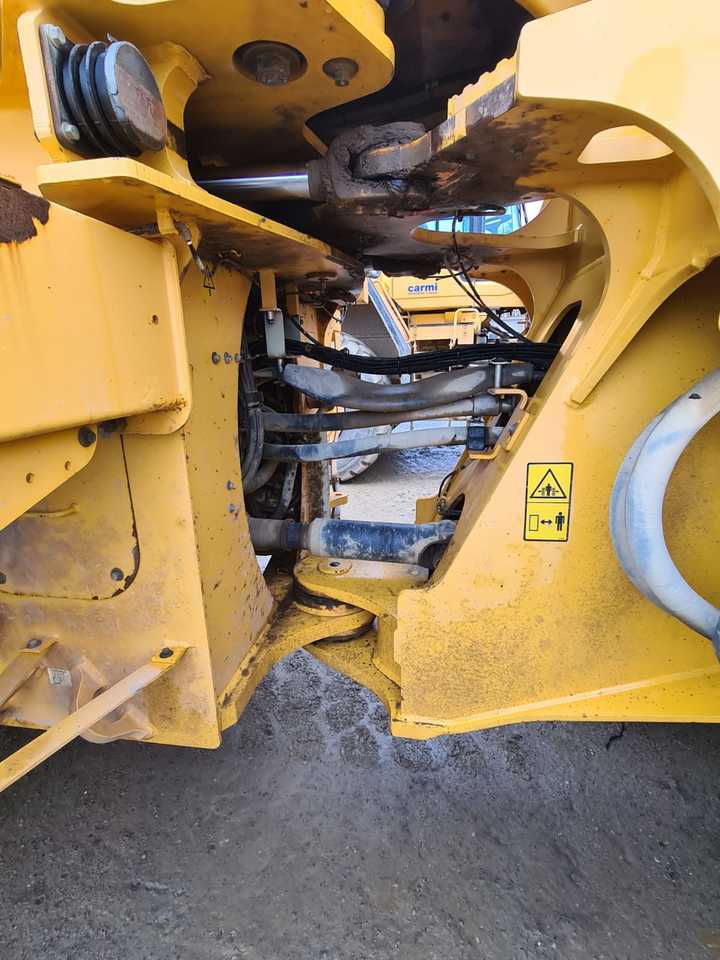 Wheel loader VOLVO L220G