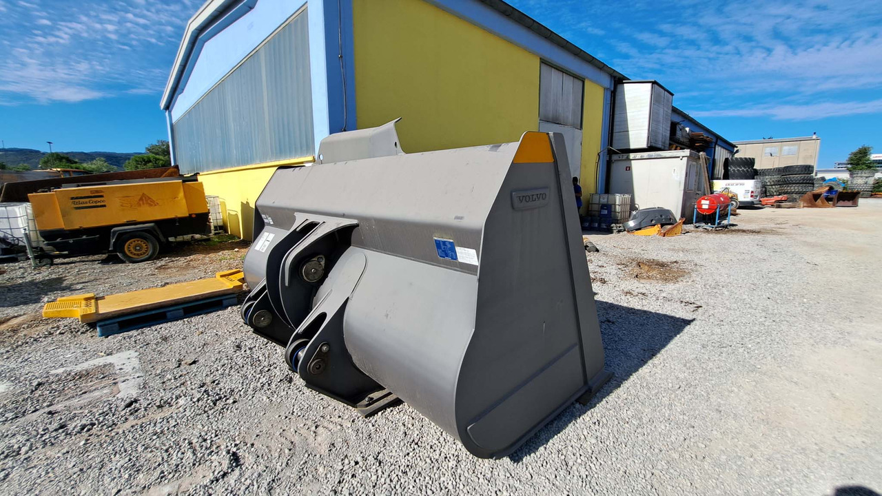 Wheel loader VOLVO L220H