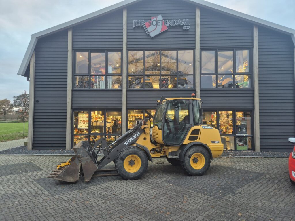 Wheel loader VOLVO L25F