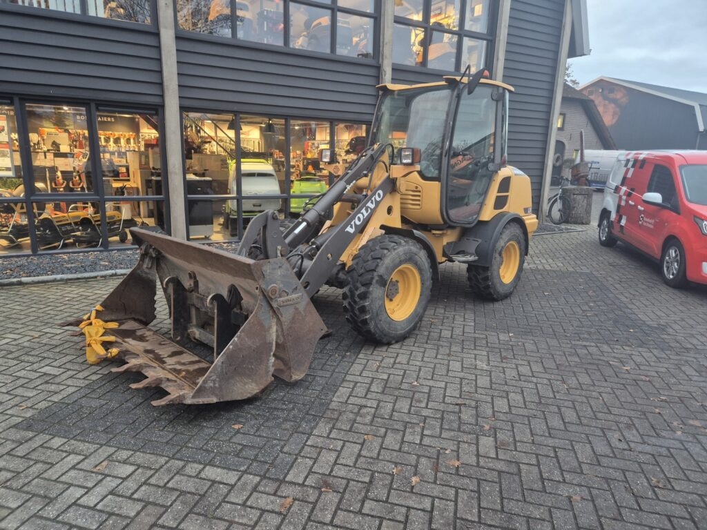 Wheel loader VOLVO L25F