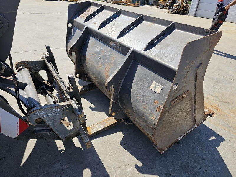 Wheel loader VOLVO L30G