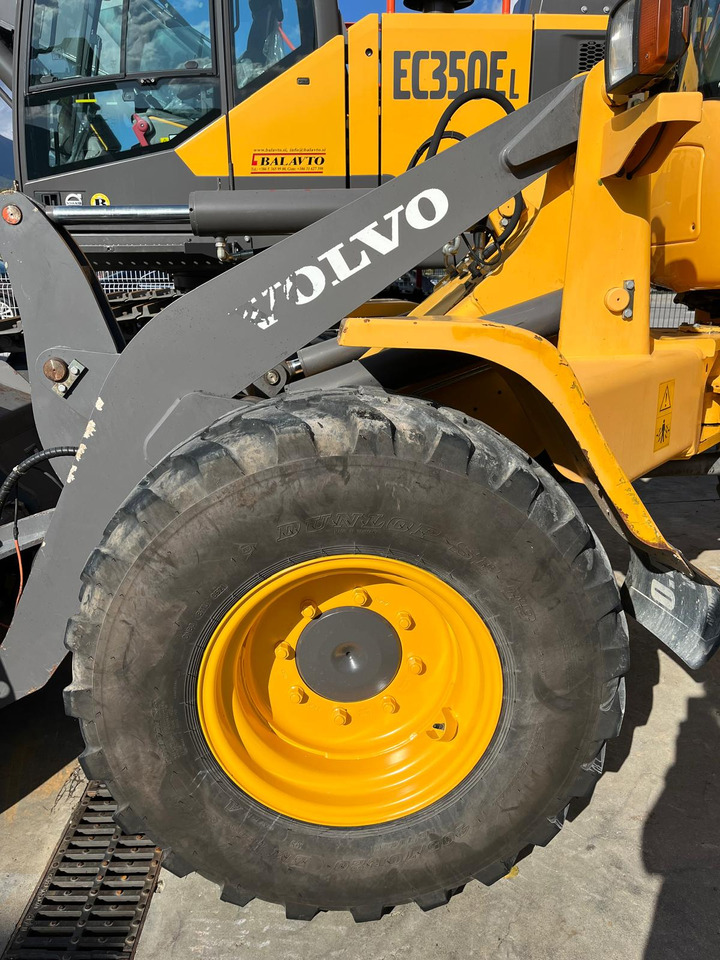 Wheel loader VOLVO L35B