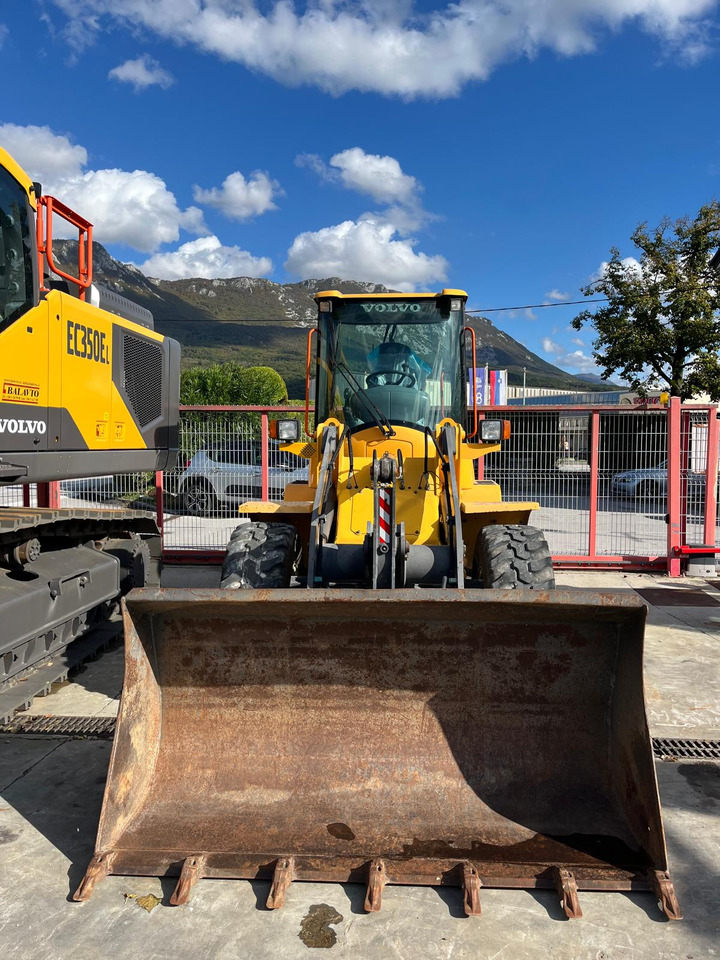 Wheel loader VOLVO L35B