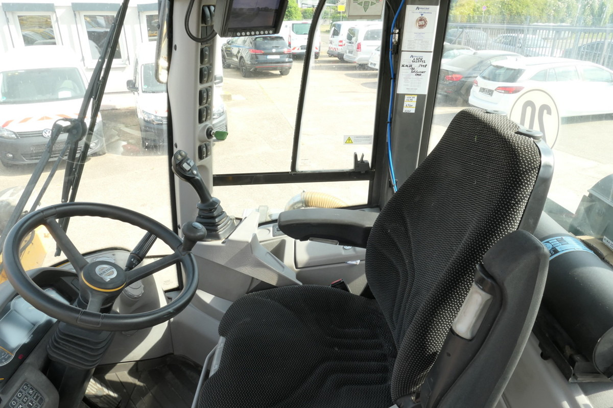 Wheel loader VOLVO L45H