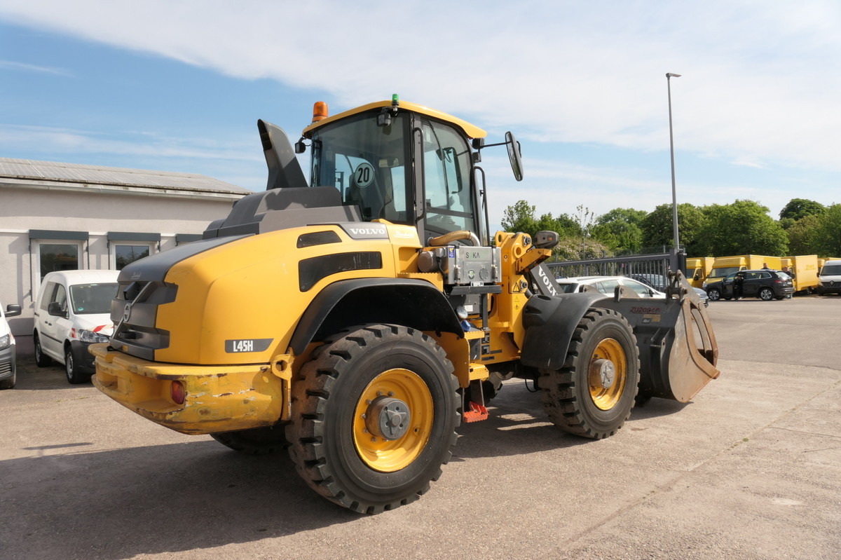 Wheel loader VOLVO L45H